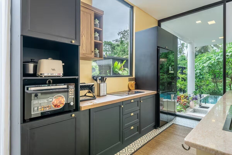 Private kitchen 2, A Cliff Residence Villa, Gianyar