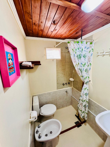 Bathroom, Hostal del Suri, Cafayate