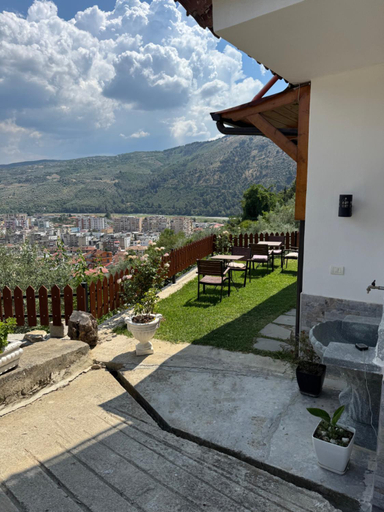 Others 5, Guest House Mario, Beratit