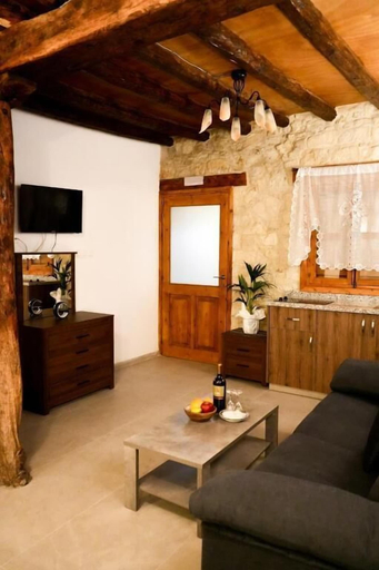 Living area 5, Vouni Calais