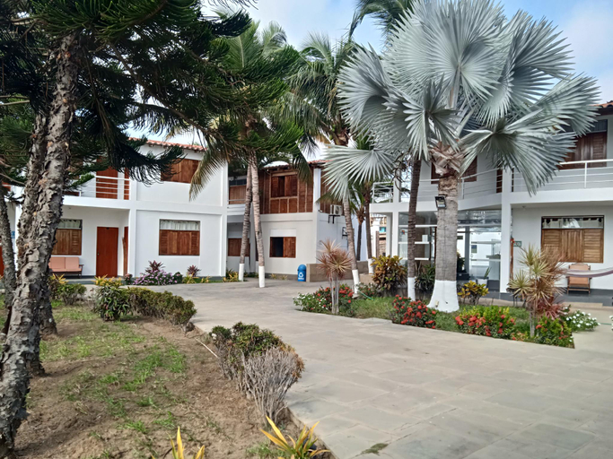 Others 3, Pinamarhotel-zorritos, Contralmirante Villar