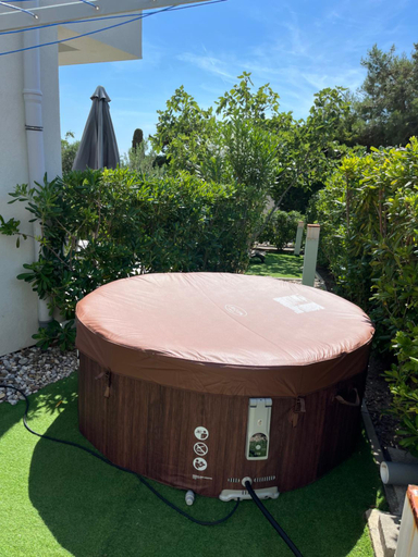 Sport & Beauty, Legacy apartment 1 with privat jacuzzi and apartment 2 with BBQ, Novalja