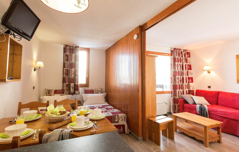 Room 5, Le Hameau du Mottaret 2p5p, Savoie