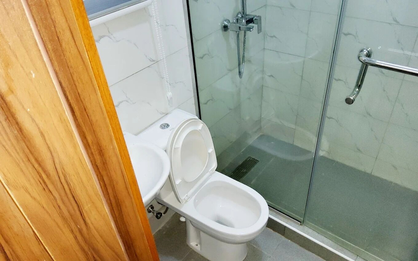 Bathroom, 5 GEE GUEST INN, AbujaMun
