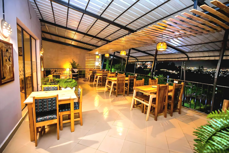 Outdoor dining, Vista Hotel, Nyarugenge