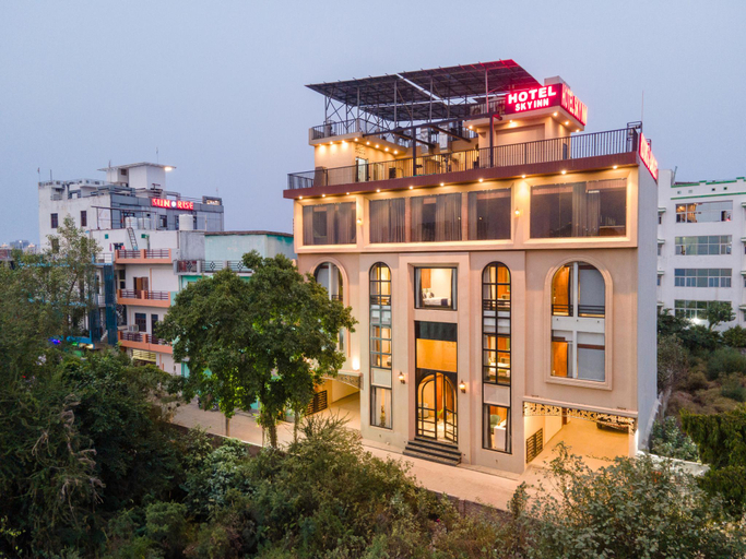 3, Hotel Sky Inn, Lucknow