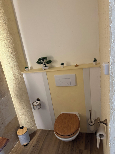 Bathroom 2, GREG HOUSE, Gard