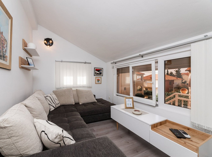Others 5, Apartments Roda -, Supetar