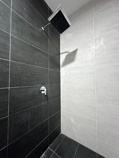 Bathroom 2, One Bedroom Troika Kota Bharu @ AGhome (Commoneo Theme), Kota Bharu