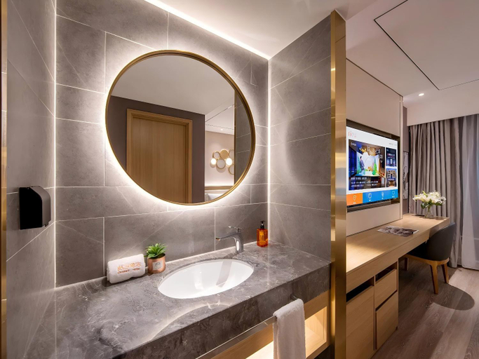 Bathroom, Orange Hotel-Beijing Guomao Jingsong Subway Station, Beijing