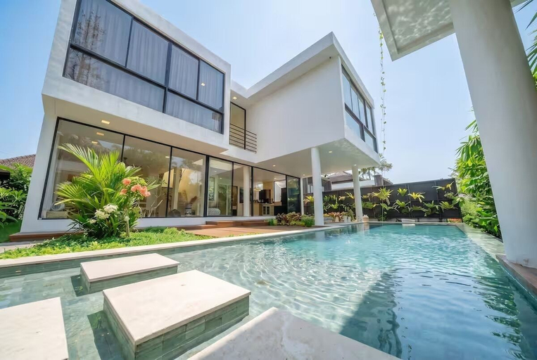 Pool 5, A Cliff Residence Villa, Gianyar