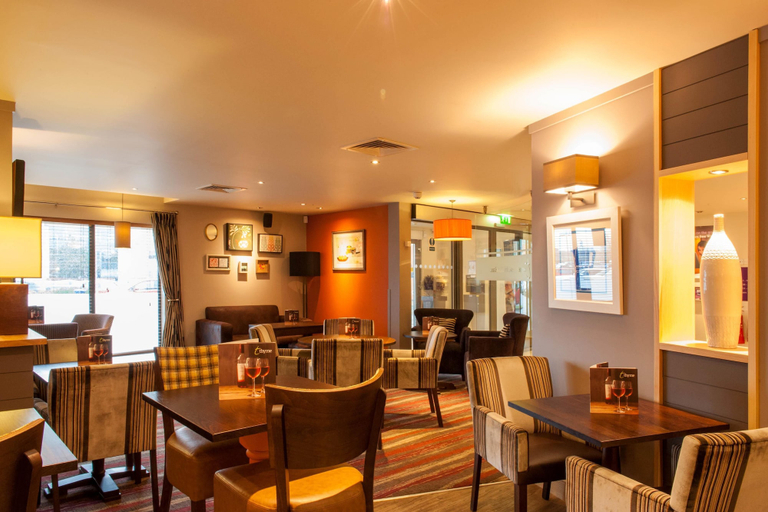 Food & Drinks 4, Premier Inn East Midlands Airport, Leicestershire