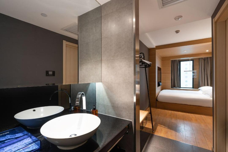 Bathroom 3, Orange Hotel Changsha Wuyi Square IFS International Finance Center, Changsha