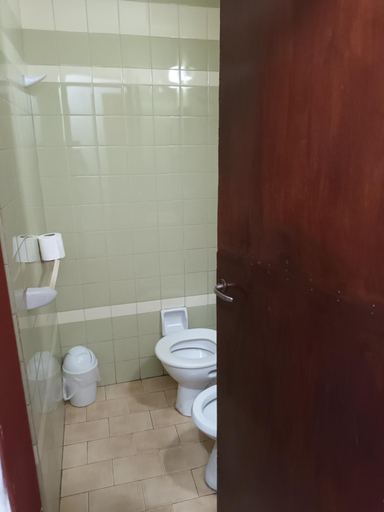 Bathroom 4, Hospedaje Alicia, Capital