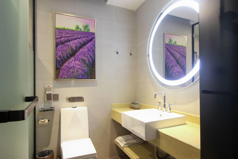 Bathroom 3, Lavande Hotel Zhongshan Shaxi, Zhongshan