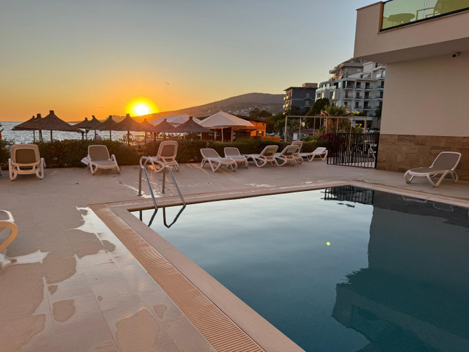 Sport & Beauty 2, Golden Apartments Beachfront and Swimming Pool, Sarandës