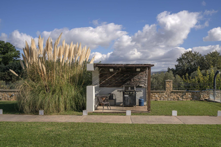 3, Villa Sfedami with Private Pool and Children Safet, Crete