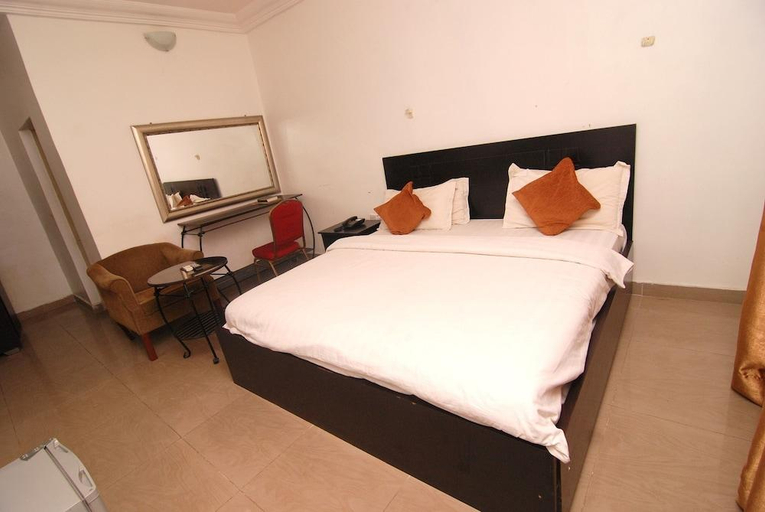 Others 3, Lavila Hotel, AbujaMun
