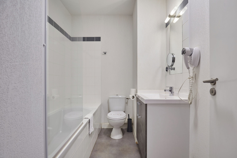 Bathroom 4, Résidence Odalys Terra Gaïa, Hérault