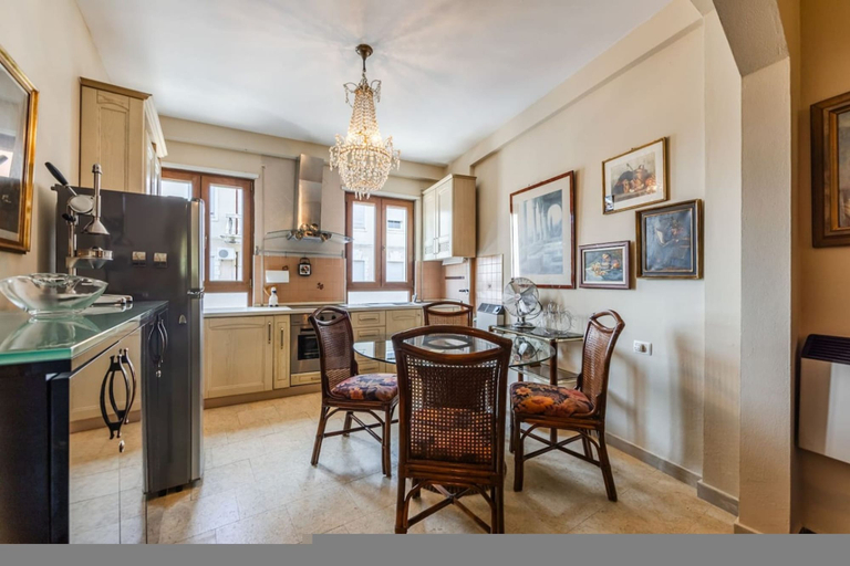 Room 3, Charming 1BR Apartment in Shkod r City Center, Shkodrës
