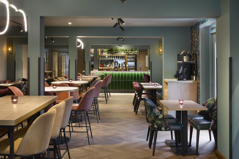 Food & Drinks 4, Premier Inn Nottingham Castle Marina, Nottingham