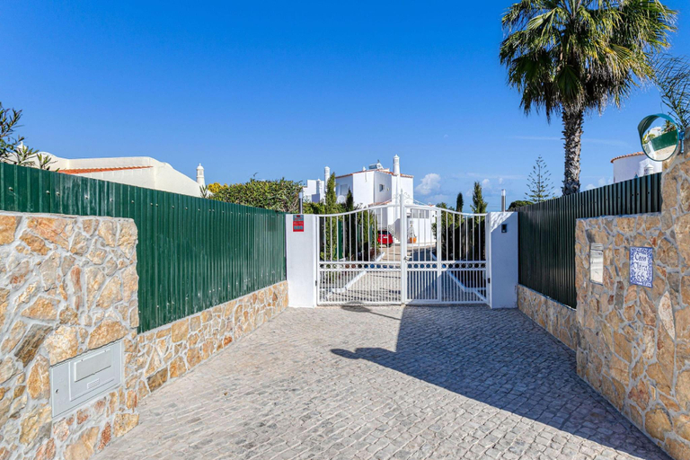 4, 66 ADM Clara Beautifully Renovated Villa, Lagoa