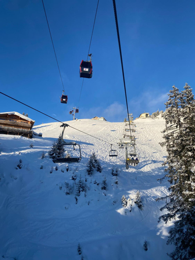 Others 3, Hahnenkamm Hostel, Reutte
