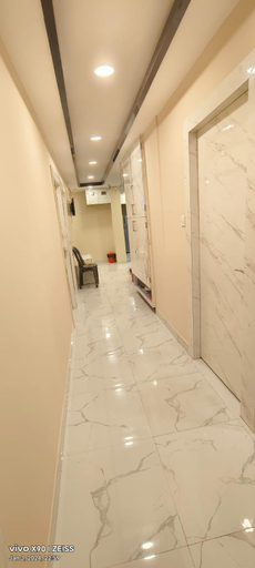 Lobby 4, Deluxe Marquis Street BK International, Kolkata