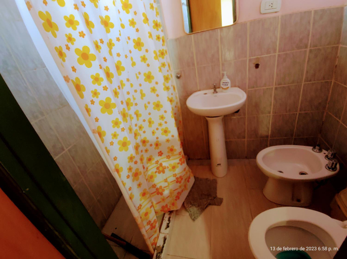 Bathroom, Hotel Juanita, Curacó