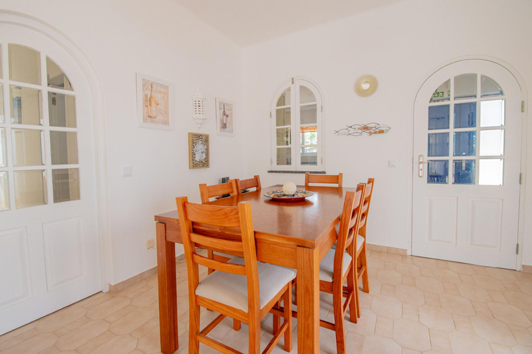 3, vdm: Superb villa on Vale do Milho with heated, Lagoa