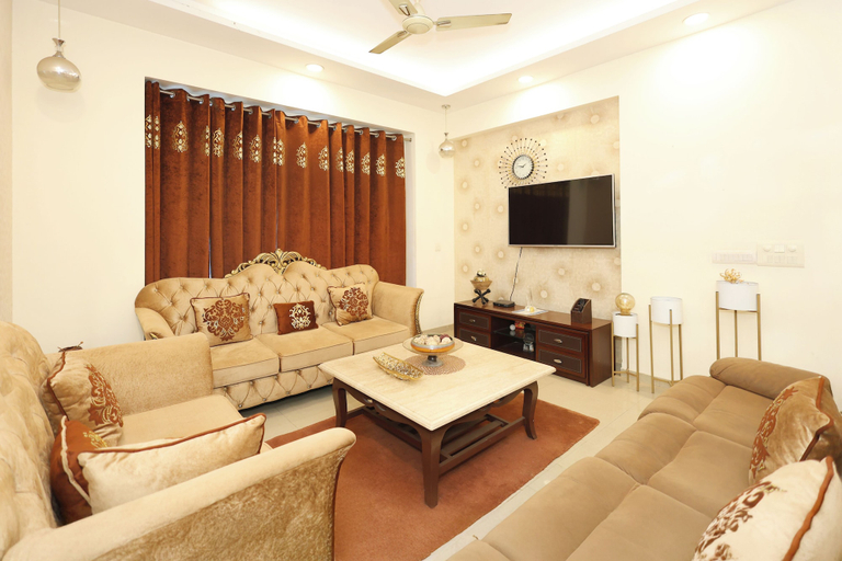Interior 2, Golden Oak by Redolivenr. DLF Golf Course3bhk, Gurgaon
