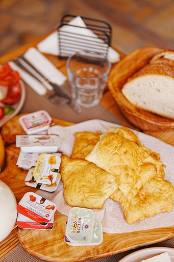 Food & Drinks 4, Anel Suites, Vlorës