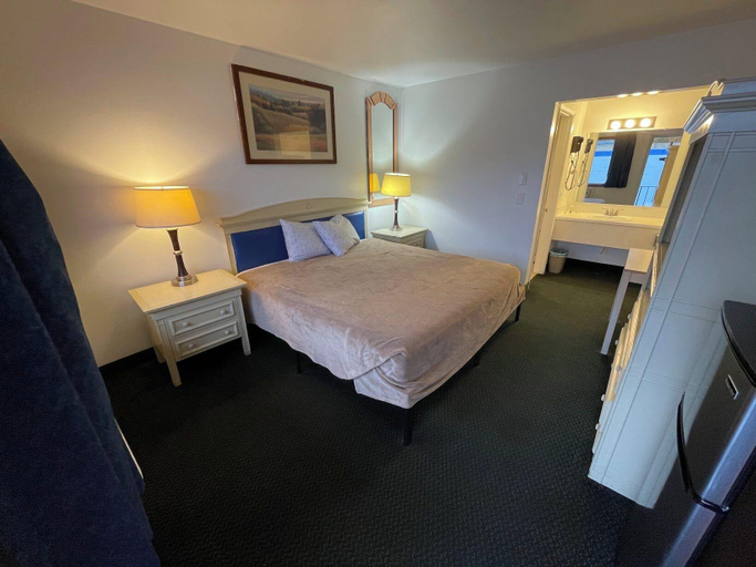 Bedroom, Canyon Inn, Nez Perce