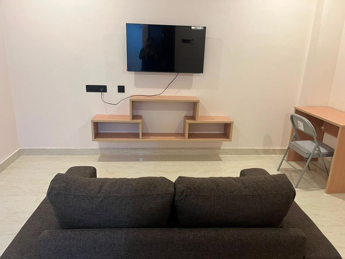 Living area 3, Heaven Crest - 1270 Suites  Stays, Kancheepuram