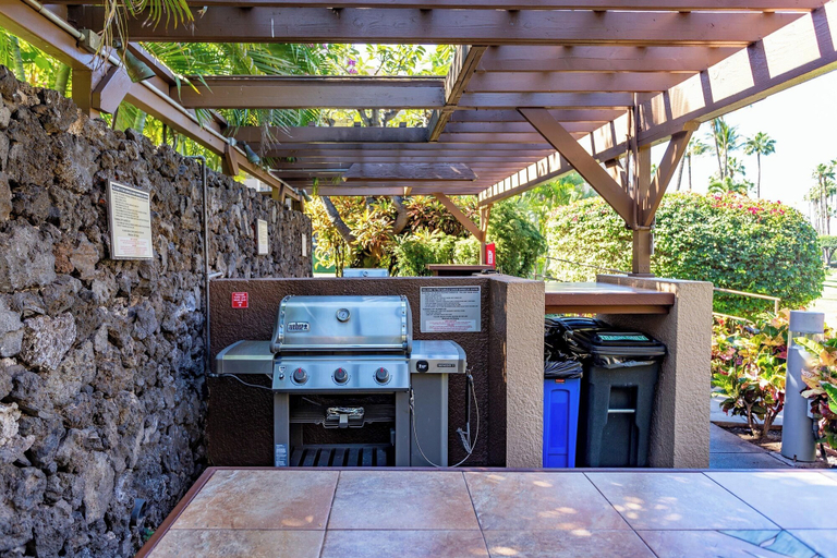 Interior 4, Kamaole Sands 5-210, Maui