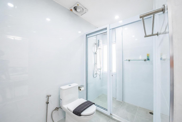 Bathroom 4, Royal Park Villa – Breezy & Stylish Stay, Pattaya