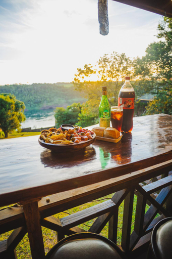 Food & Drinks 5, Cabana del rio Parana, Iguazú