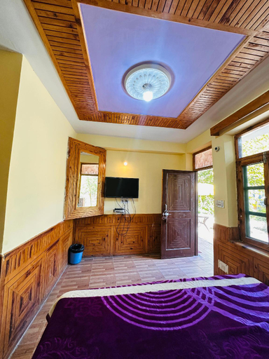 Bedroom 4, Saraswati palace, Kullu