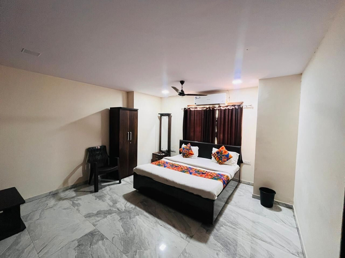 Room 2, HOTEL VISHWA PALACE, Ahmadabad