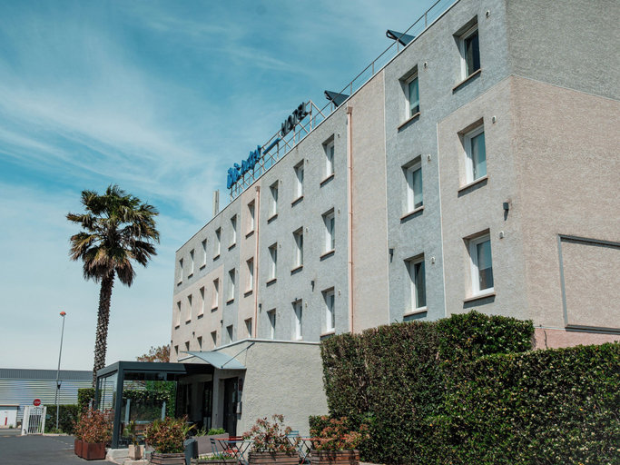 Exterior & Views 2, ibis budget Narbonne Est, Aude