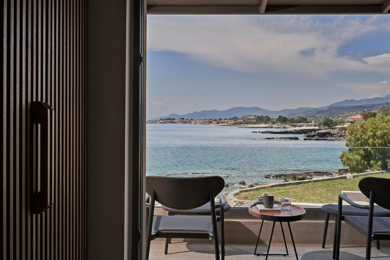 4, Beachfront Alassa Villas w/ Private Pools Complex, Peloponnese