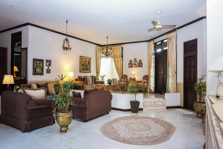 Lobby sitting area 5, Hotel O near Pantai Padang formerly Bou, Padang