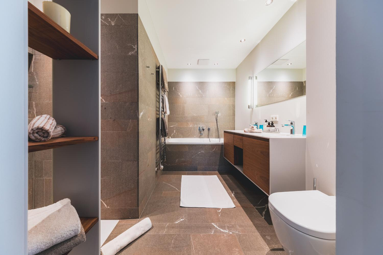 Bathroom 4, Mats Lech Alpenquartier, Bludenz