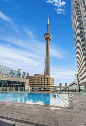 Rooftop pool, The Ellison Suites - Downtown Toronto, Toronto