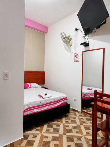 Room 4, CRISMAS hotel, Tambopata
