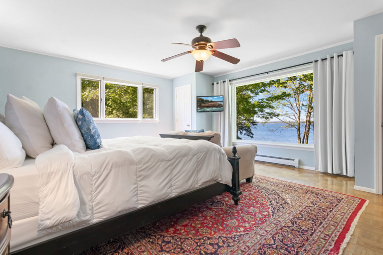 Room 2, Charming Home With Stunning bay Views, Sunroom, Gazebo, Deck, & Grill, Hancock