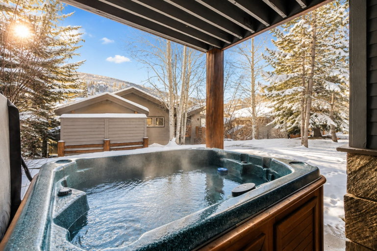 Sport & Beauty, Boulder Creek 3 Bedrooms BCC-1101 by KBM, Summit