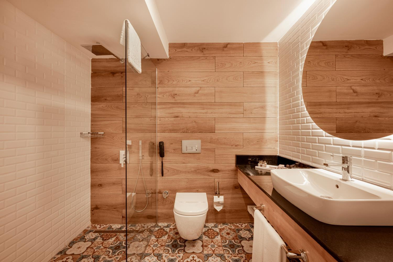 Bathroom 5, Sailor's Beach Club, Kemer