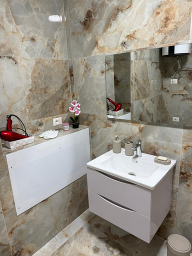 Bathroom 3, Dengu Luxury Apartments Tirana, Tiranës