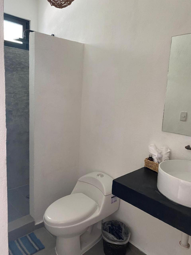 Bathroom, Casa Baloo, Tizimín